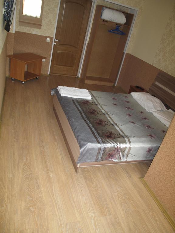 Economy Hotel Zhyger アスターナ エクステリア 写真