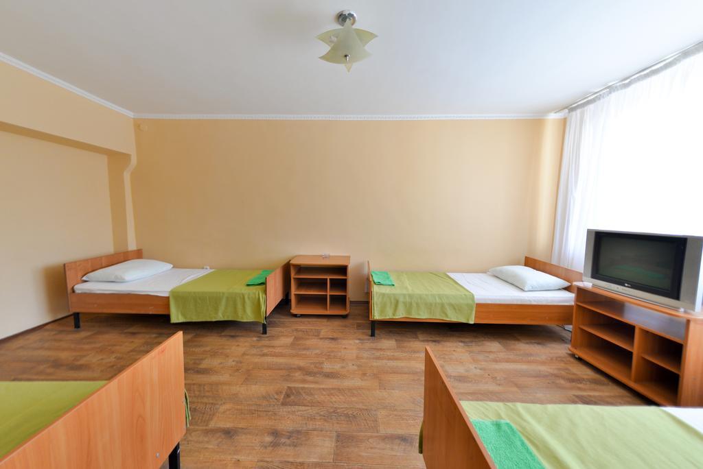 Economy Hotel Zhyger アスターナ エクステリア 写真