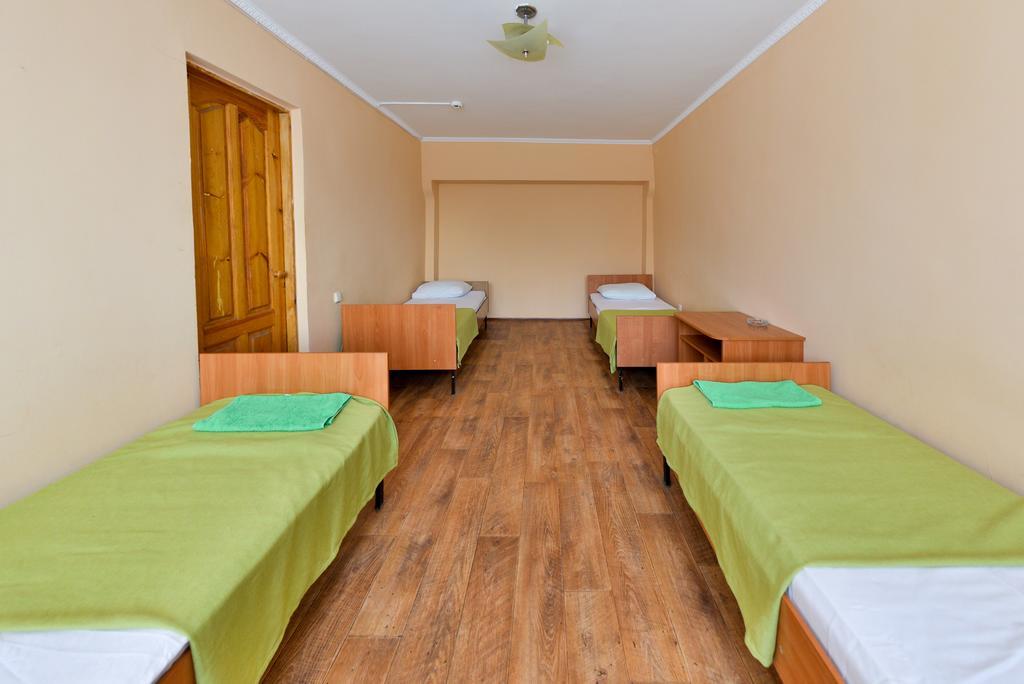 Economy Hotel Zhyger アスターナ エクステリア 写真