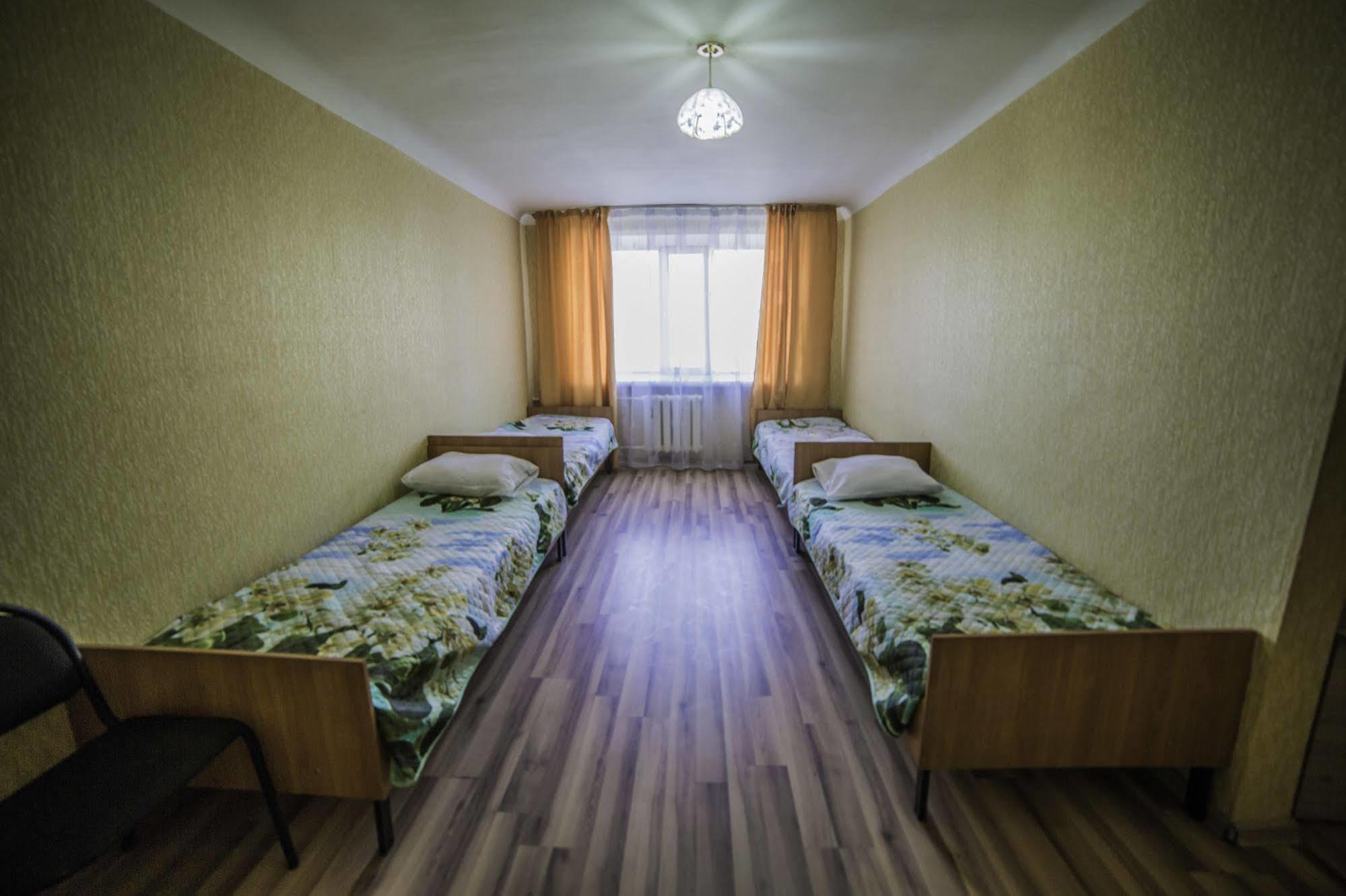 Economy Hotel Zhyger アスターナ エクステリア 写真